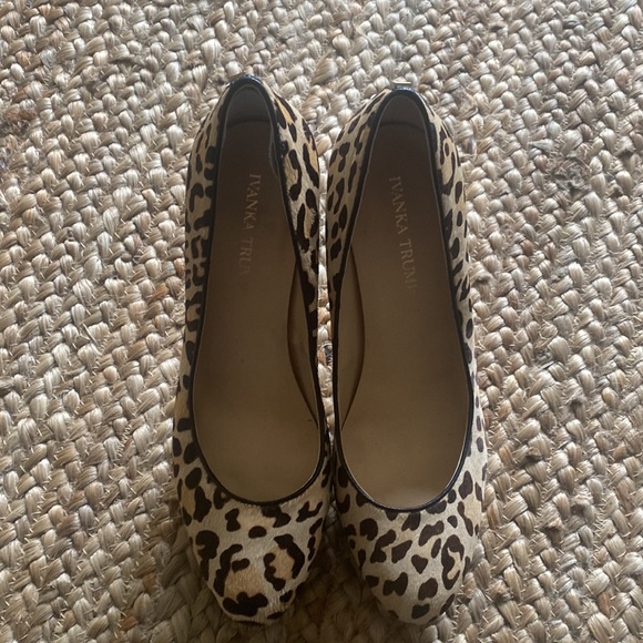 Leopard Ivanka Trump Heels - Picture 3 of 5